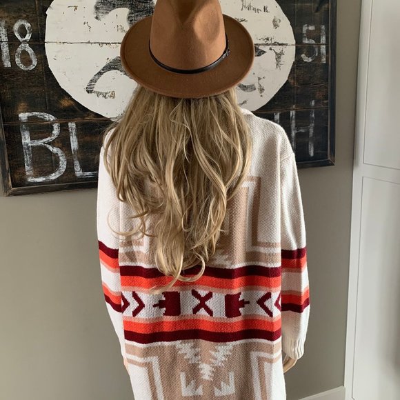 New Aztec Tribal Print Western Long Cardigan Sweater Beth Dutton Yellowstone - Picture 7 of 9